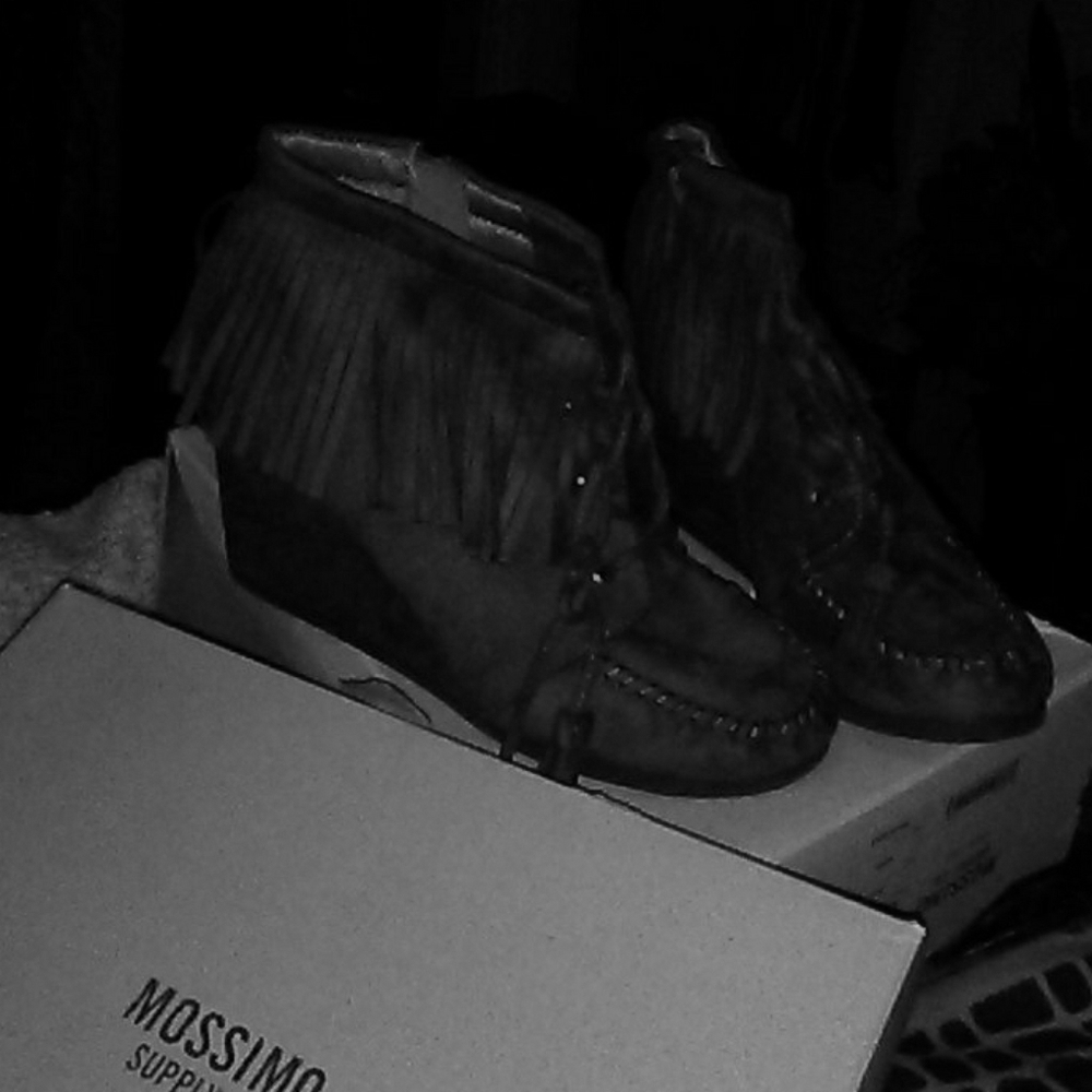 mossimo fringe leather boots